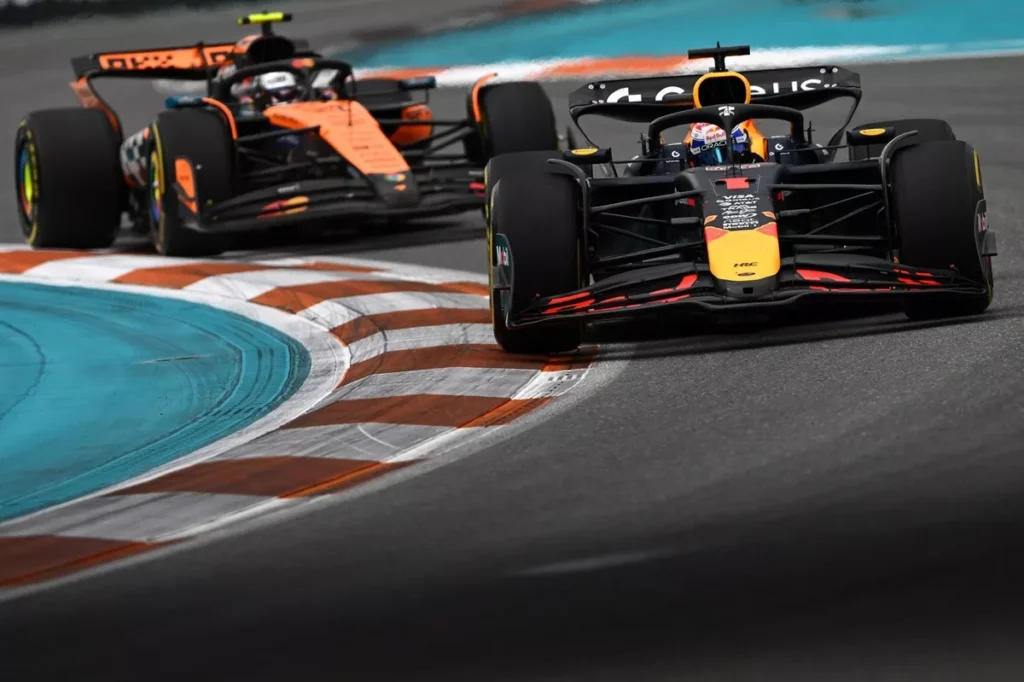 Gambar termal dan rem McLaren: Seberapa besar tantangan Red Bull di F1 2025? FORMULA1 NEWS